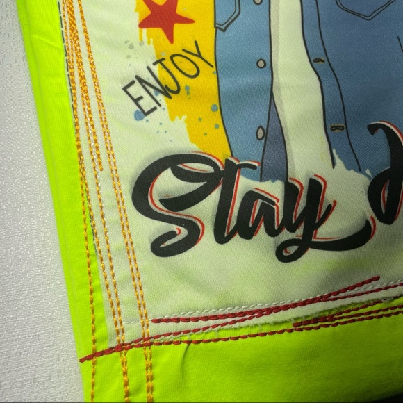 Switch Remarkable Men’s Graphic T-Shirt Short Sleeve L NWT Limited Edition - Picture 8 of 16